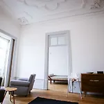 Casa Do Poeta & Guitarra By Pch
